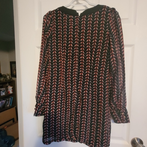 Max C London Long sleeve dress size S Abstract bird design with long black bow - Picture 11 of 14
